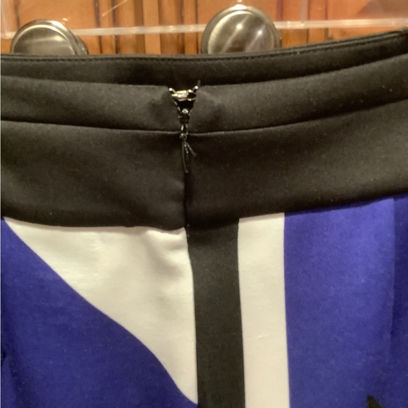 BLUE/BLACK/WHITE COLOR BLOCK PENCIL SKIRT - Picture 3 of 4